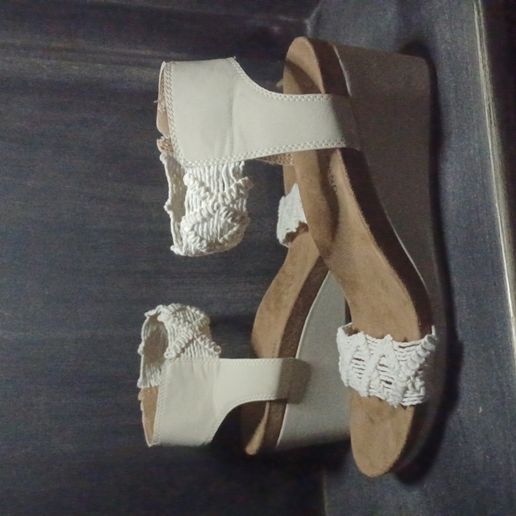 LUCKY BRAND KIERLI WEDGE SHOES 🌼🌻 Spring Shoes🌻 - Picture 4 of 15
